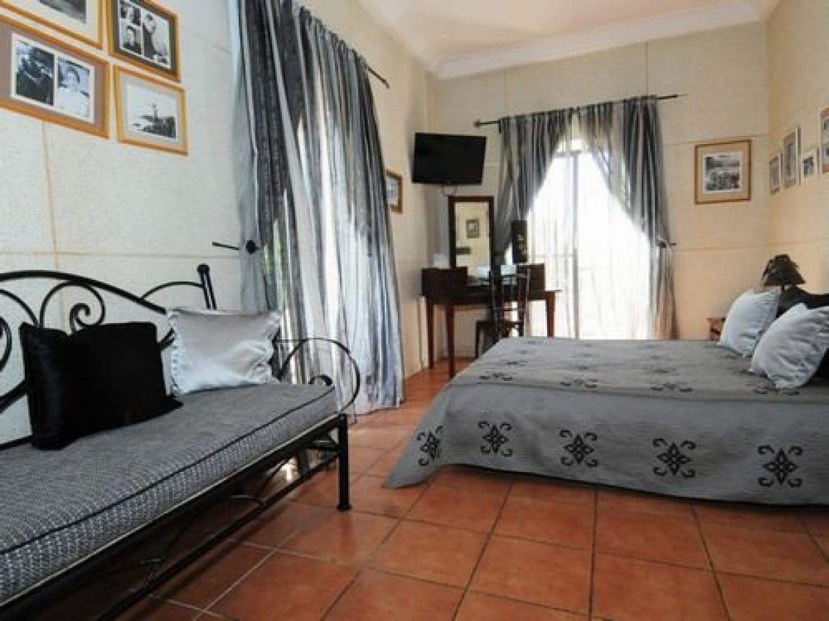 Hotel De La Poste Saint-Louis Bagian luar foto